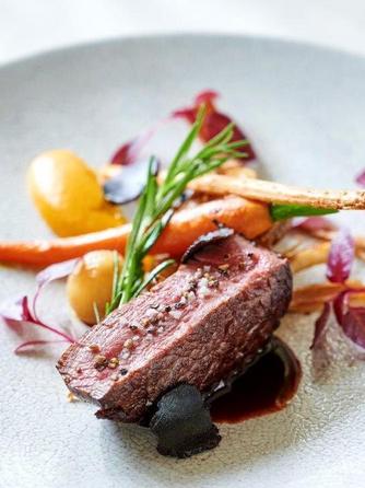 【ゲスト様アンケート】結婚式で楽しみなものとは…